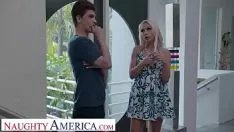 Reproduzir Loira pervertida fodida em sua buceta por seu primo Xxx Beti