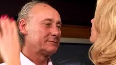 تشغيل شقراء تمتص الديك الرجل العجوز مقابل المال