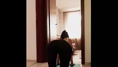 Abspielen Virenfreier Porno mit zwei Mädchen beim Yoga