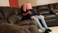 Abspielen Alina will nicht, dass ihr Mädchen im Internet auftaucht