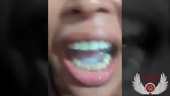 Redare Video amatori de muie: Hot Slut înghite spermă cu un final fericit
